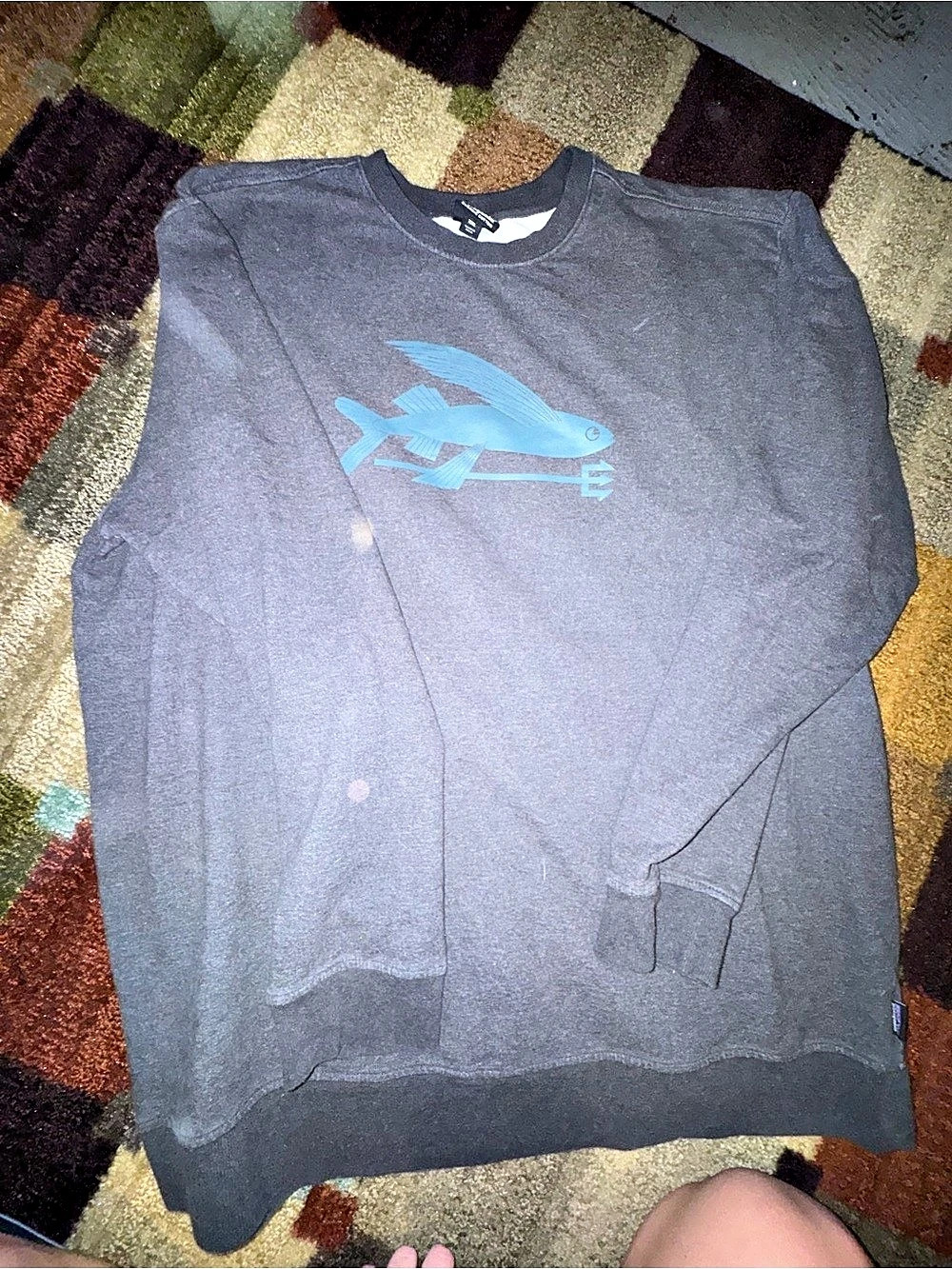 Patagonia Men's Flying Fish Midweight Crew Sweatshirt Graphic Sweatshirt in Gray